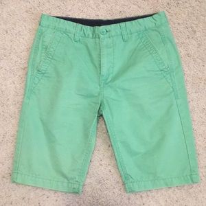 Calvin Klein men’s green slim fit shorts size 30
